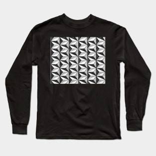 optical triangles (black and white) Long Sleeve T-Shirt